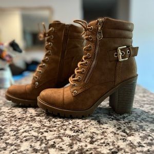 Guess Womens Heeled Combat Boots